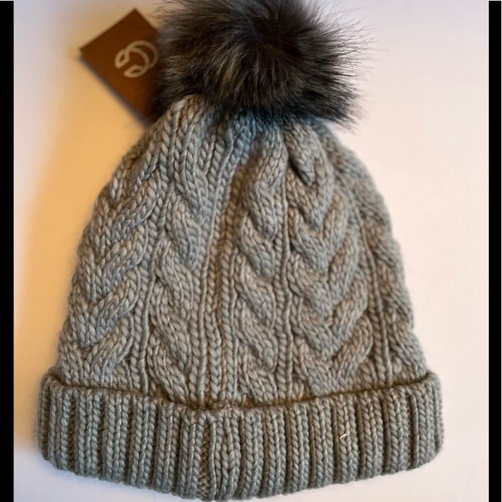 Chaos Ladies Chunky Cable Light Grey Knit Beanie